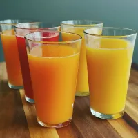 Copos de suco.